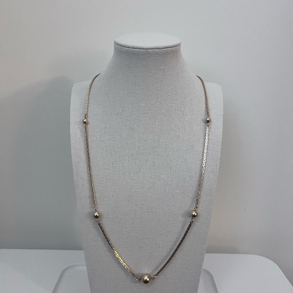 ✨ Vintage Gold Tone Avon Necklace - Picture 3 of 7